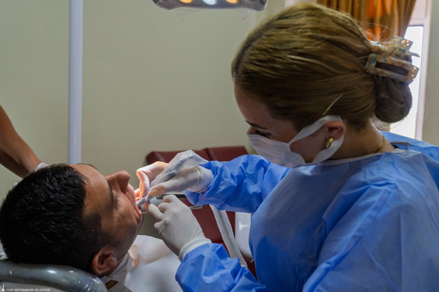 Diş eti çekilmesine dikkat