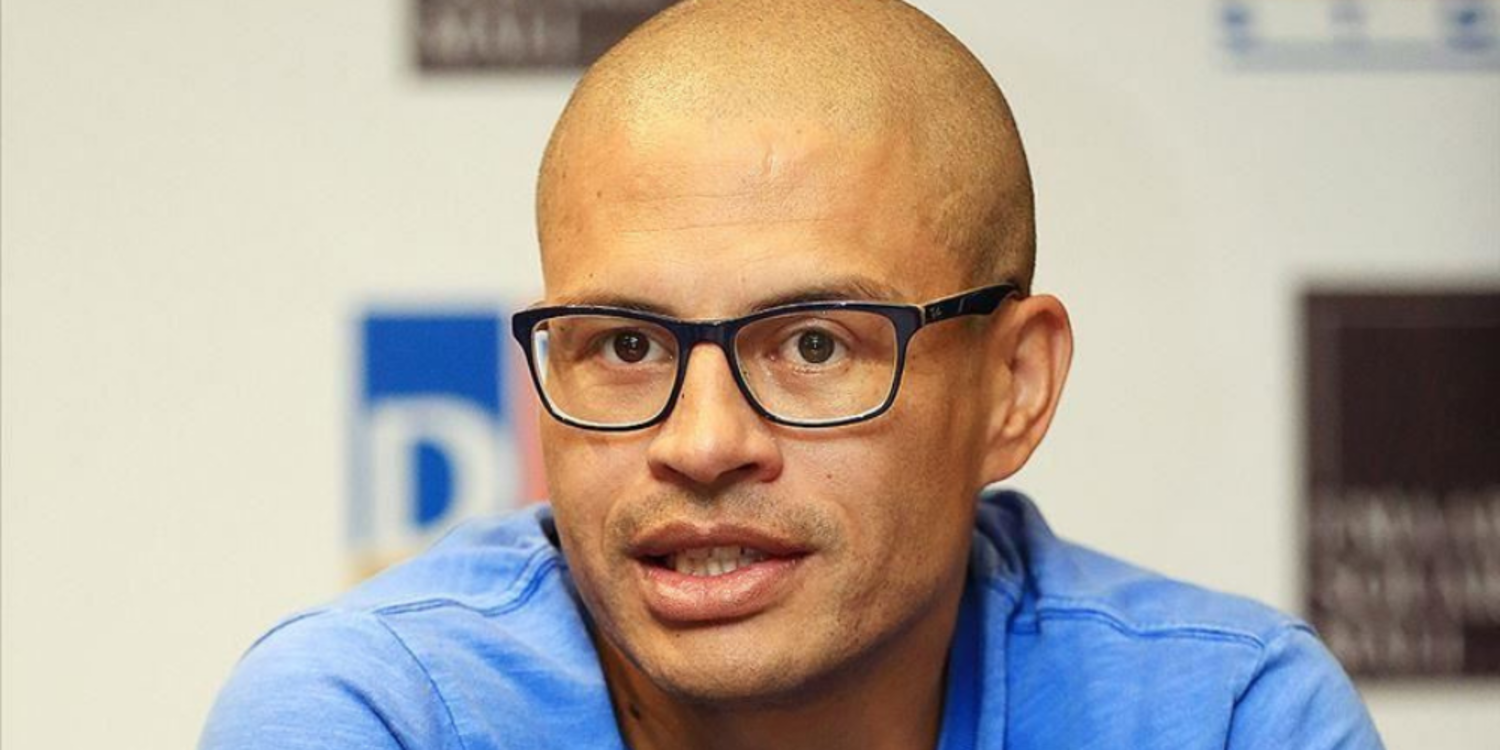 Alex rekorunu kıran Visca'yı tebrik etti