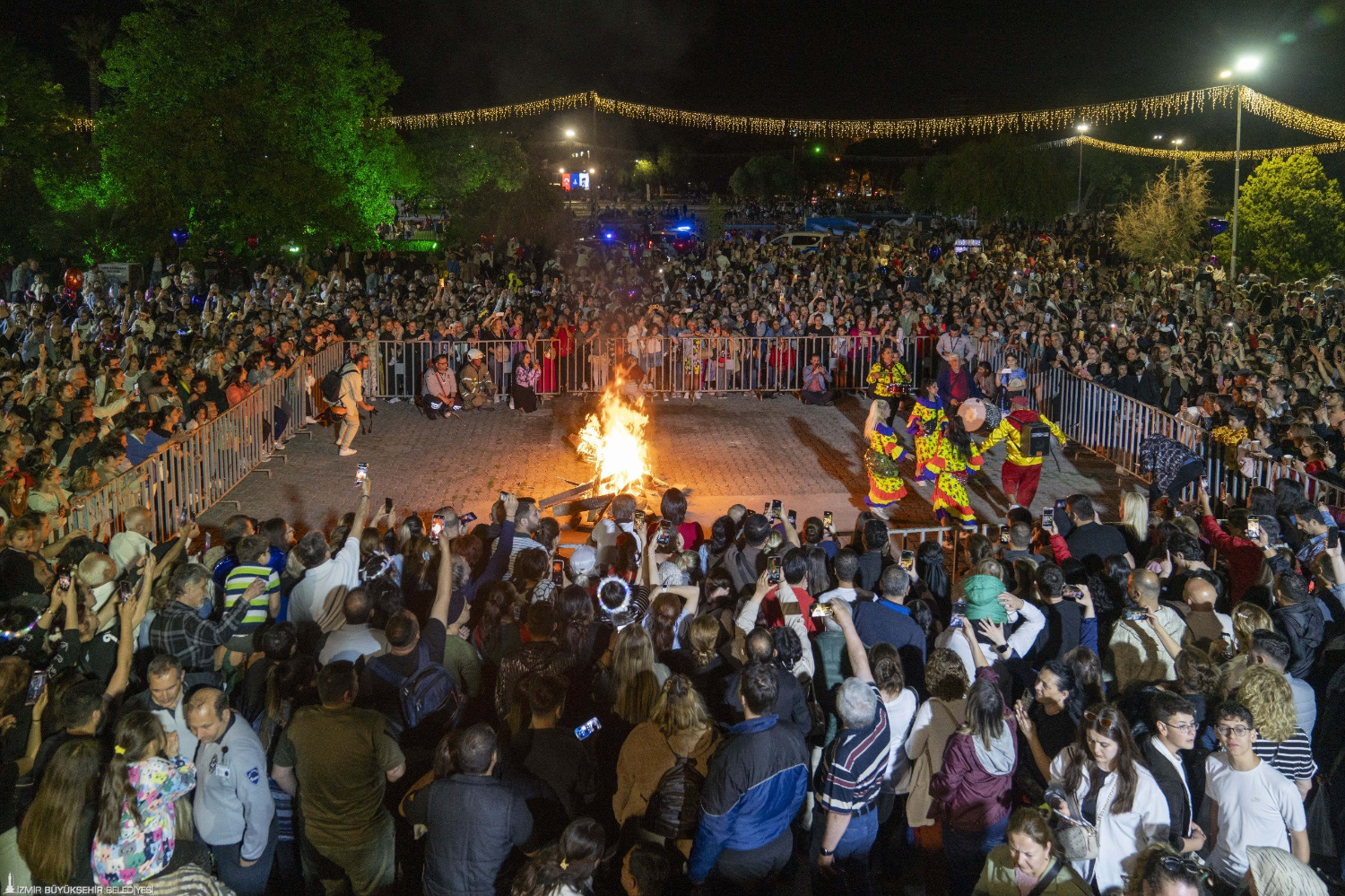 Hıdırellez ateşi Kültürpark’tan yükseldi