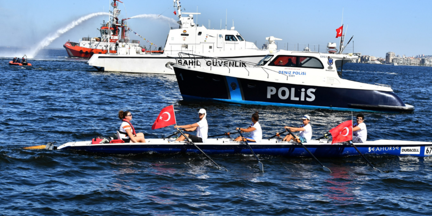 Denizlerde bayrağımızı daha yukarı çekmeliyiz