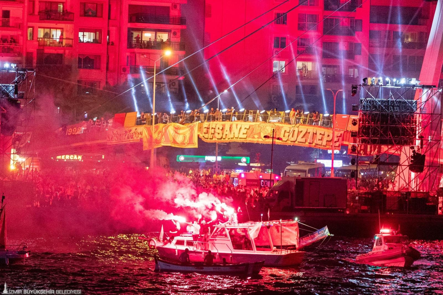 Göztepe’nin 100. yılında gökyüzü sarı-kırmızı