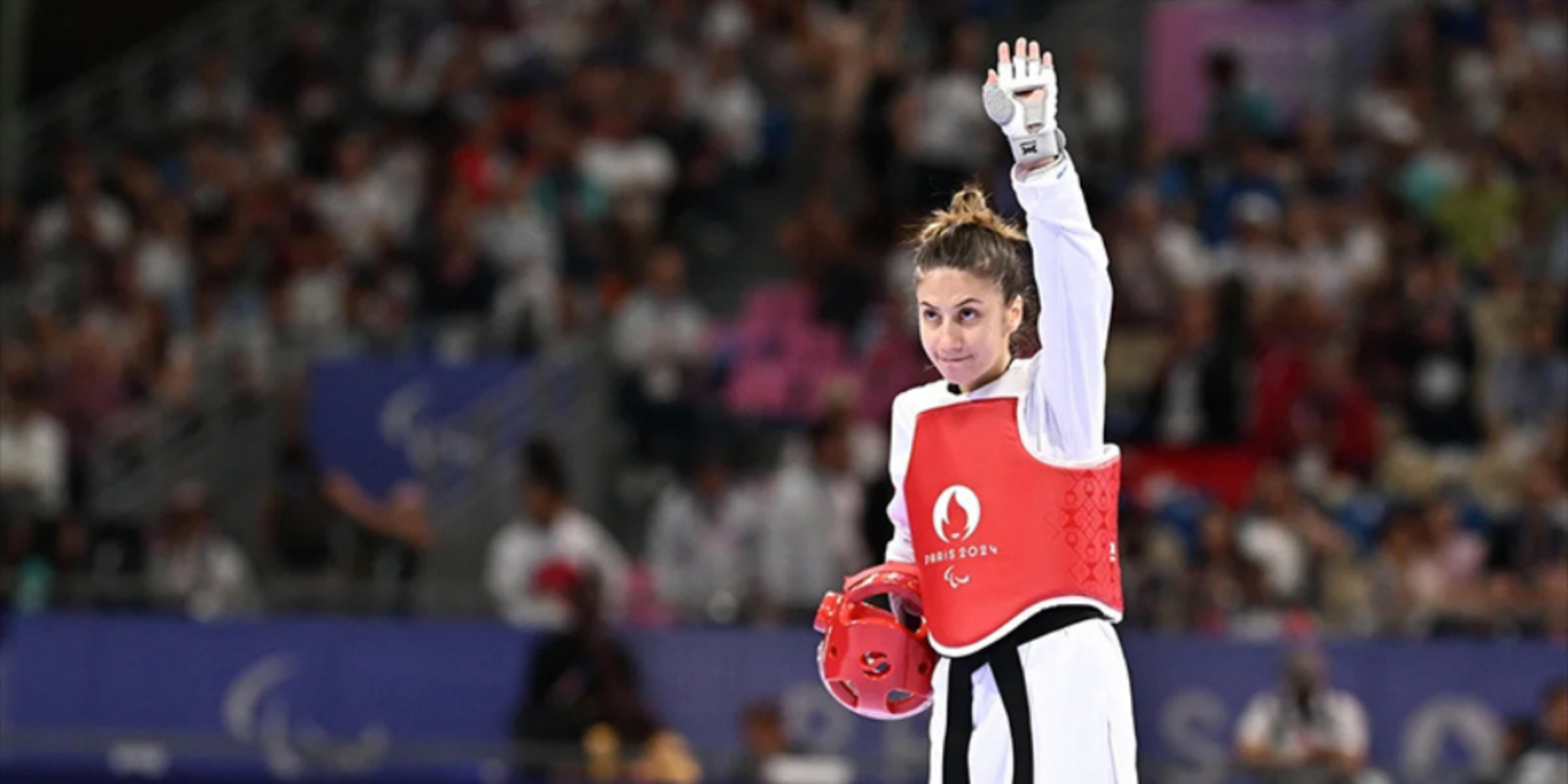 Paris'te ilk madalya Meryem Betül Çavdar'dan