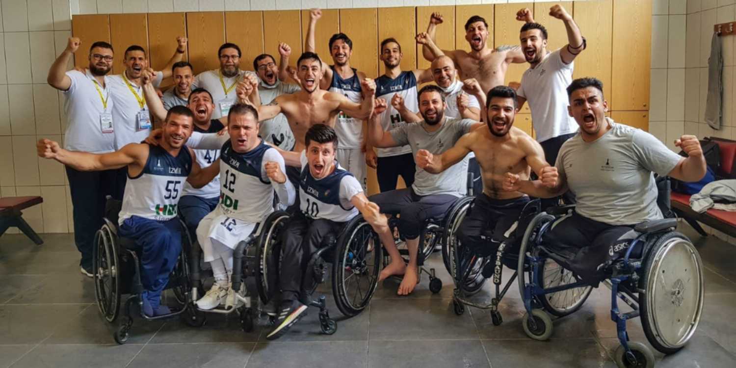 Kalpler kupa için çarpıyor