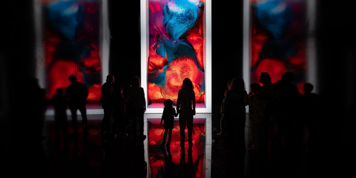 Dünyanın en büyük holografik hayvanat bahçesi İstanbul’da açıldı