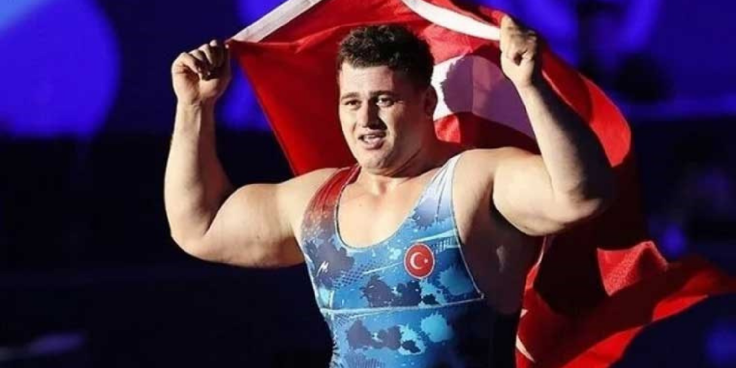 Rıza Kayaalp gümüş madalya kazandı