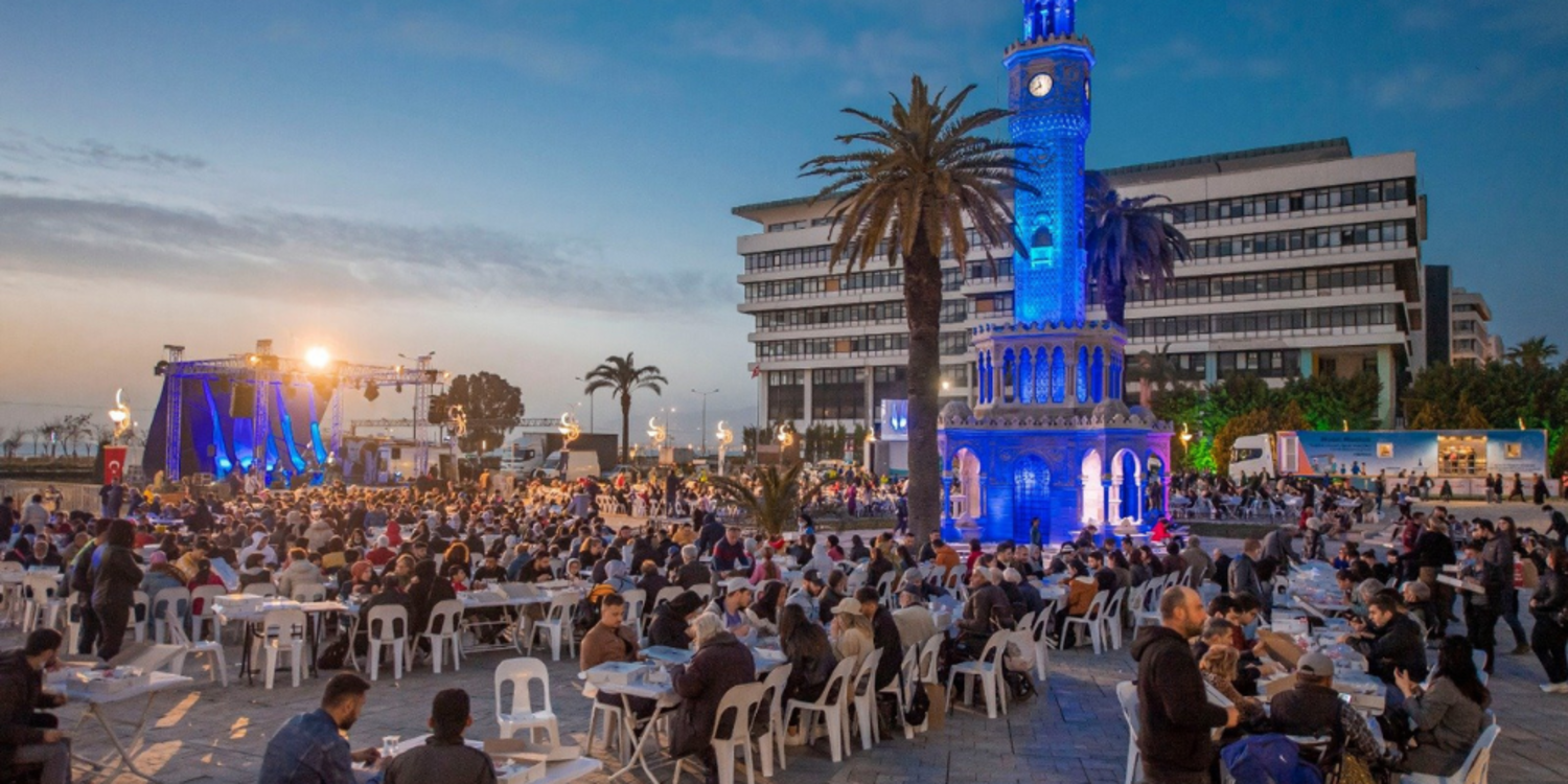 İzmir dayanışması Ramazan’da da sürecek