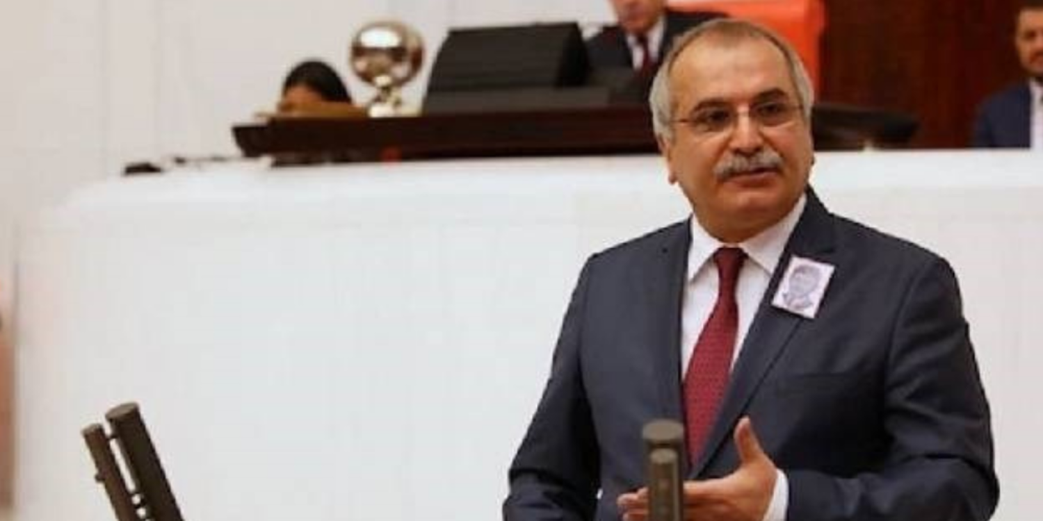 Eski milletvekilini bıçaklayan kardeşi tutuklandı