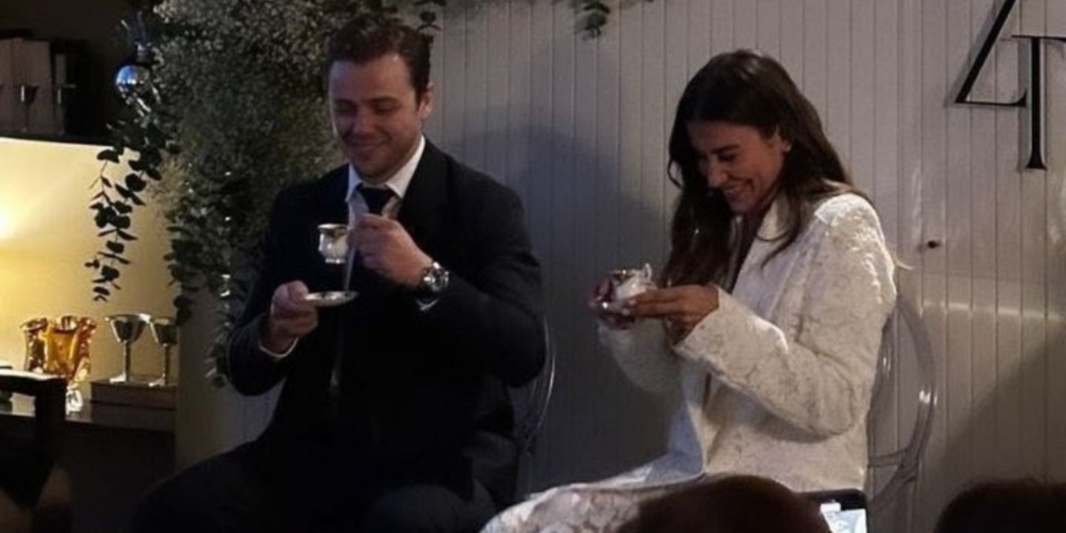 Ünlü çift nişanlandı