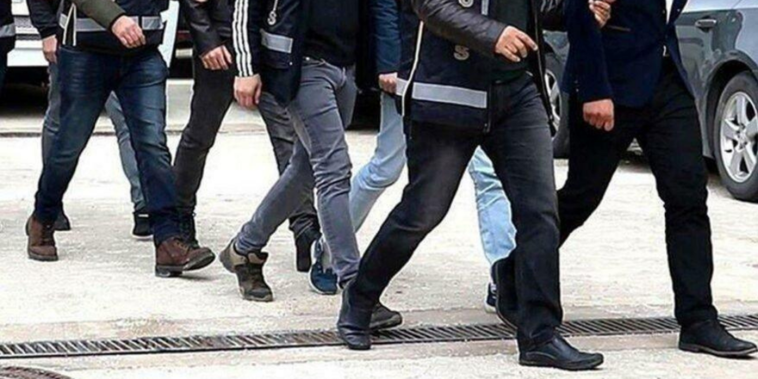 İzmir merkezli FETÖ operasyonunda 43 şüpheli itirafçı oldu
