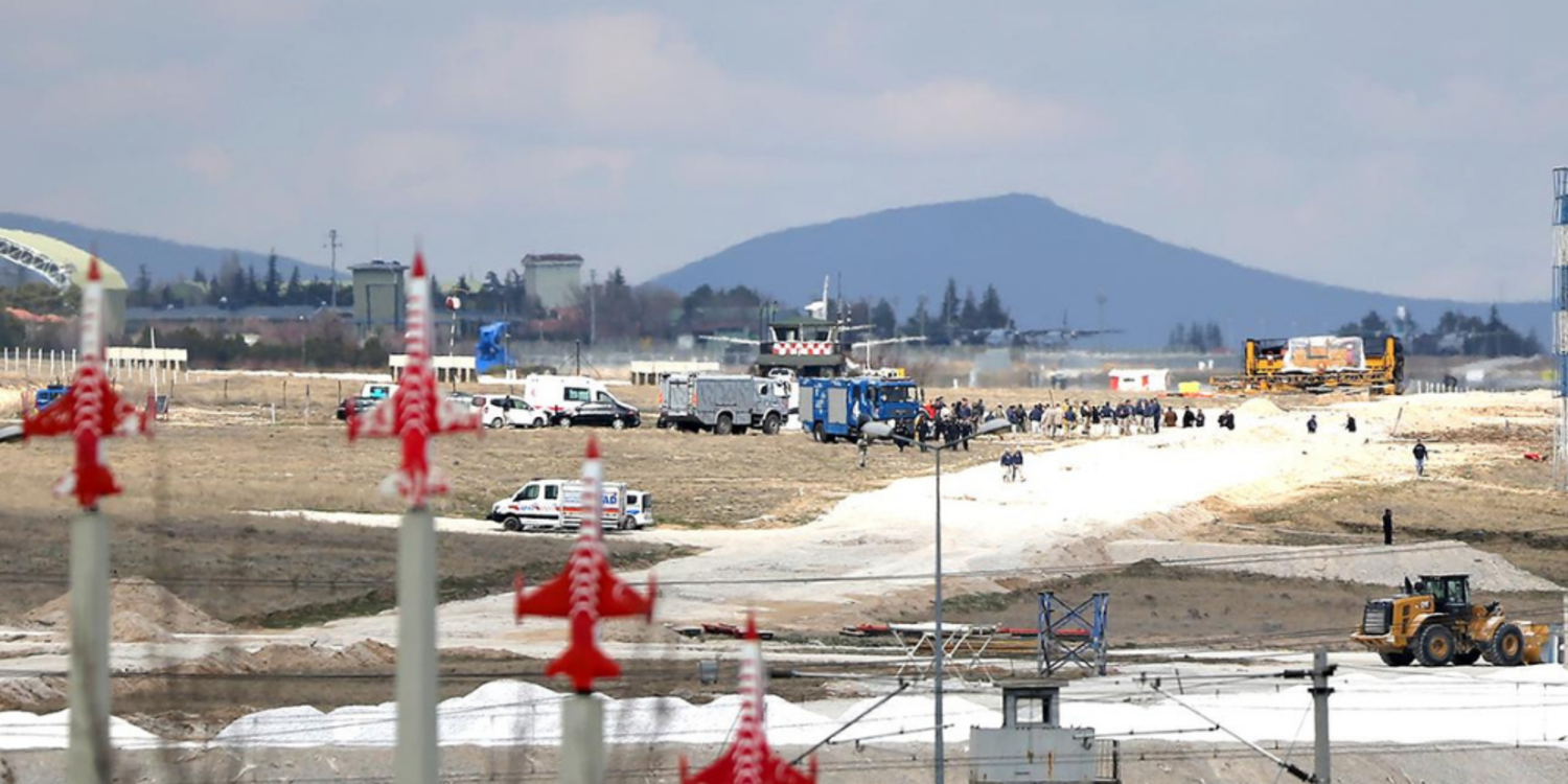 Konya'da askeri eğitim uçağı düştü