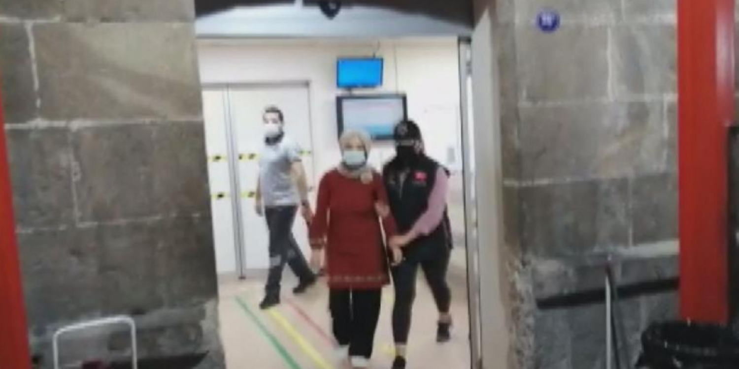 İzmir'de FETÖ operasyonu: Bölge Talebe Mesulü yakalandı