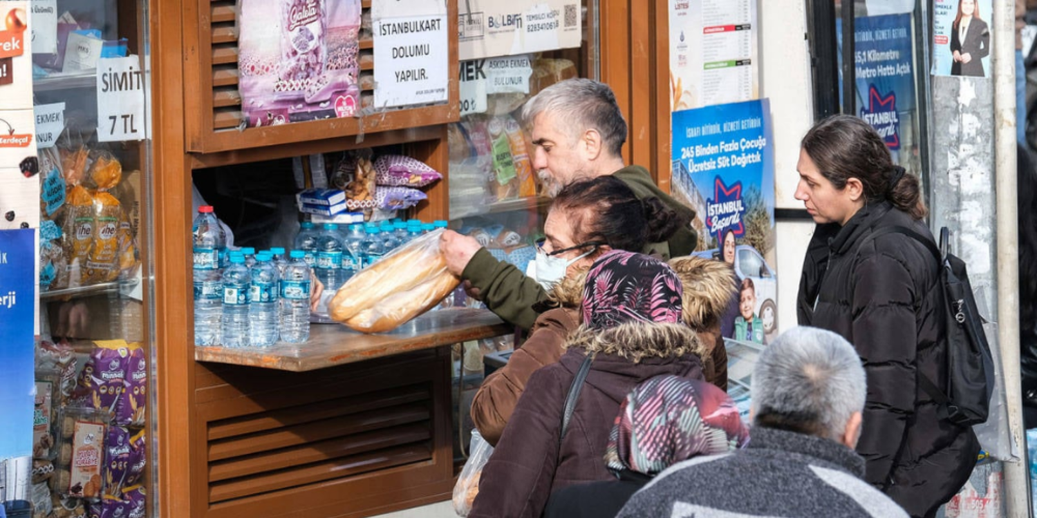 İstanbullu ev içinde en çok ekonomik sorunları konuşuyor