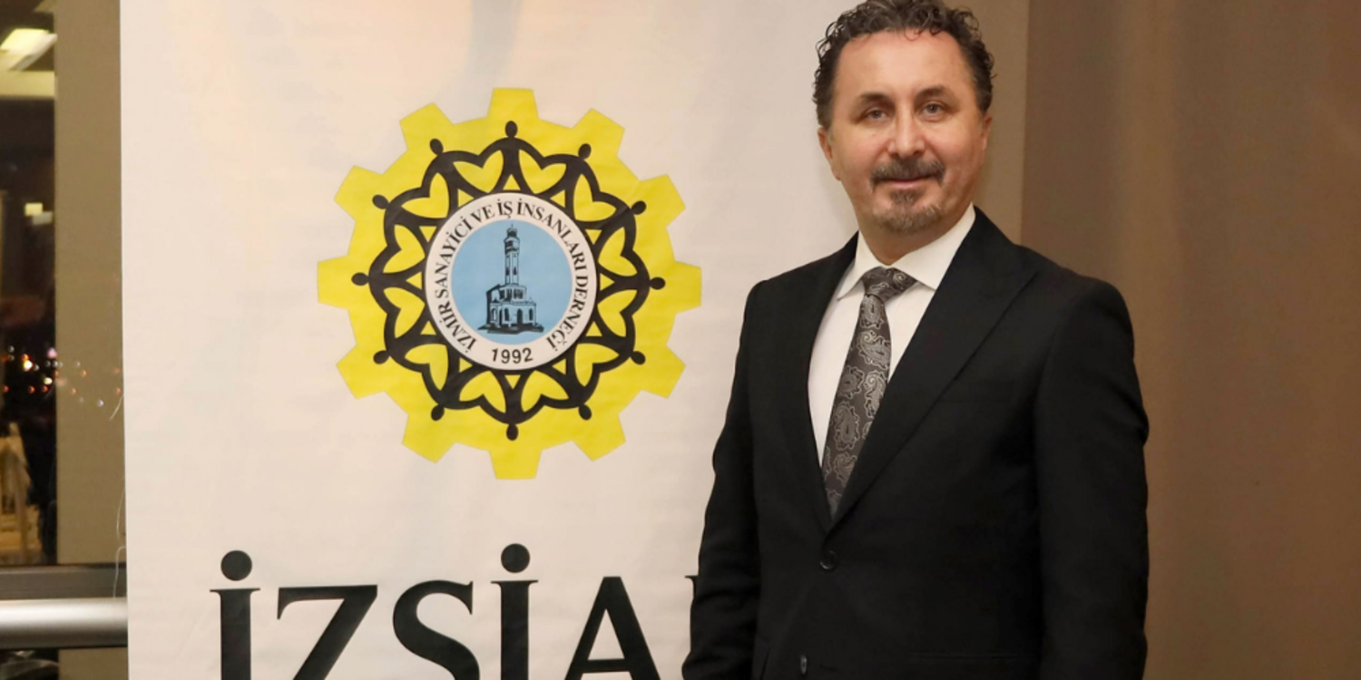 Küçükkurt hizmet bayrağını Cengiz’e bıraktı