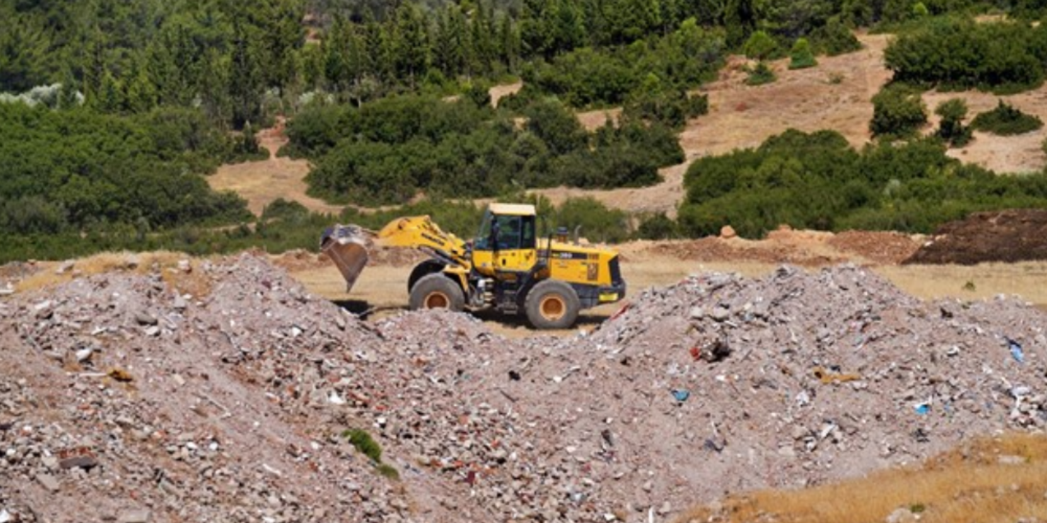 İzmir’de moloz ve hafriyat atıkları ekonomiye kazandırılıyor