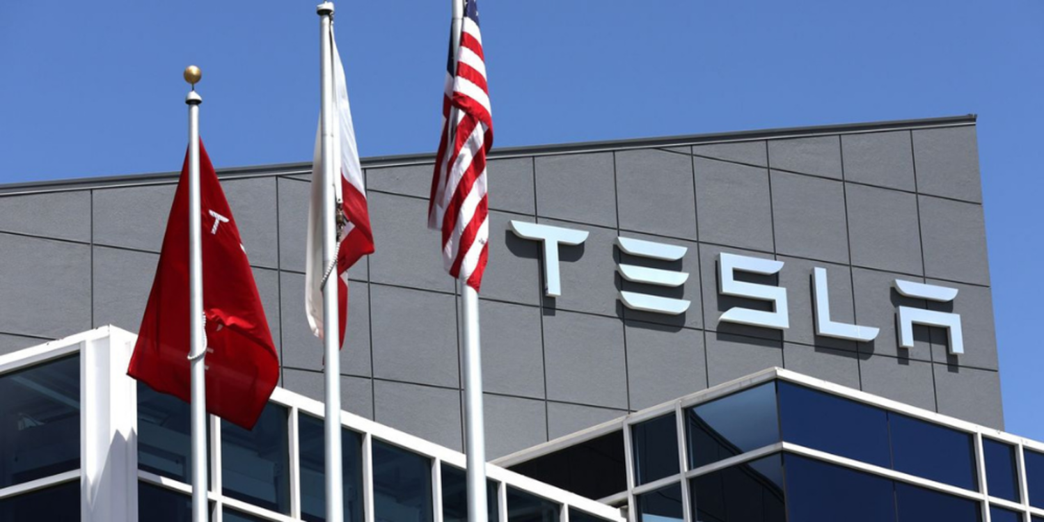 Tesla, Çin'de satılan 1,6 milyon elektrikli aracını geri çağırdı