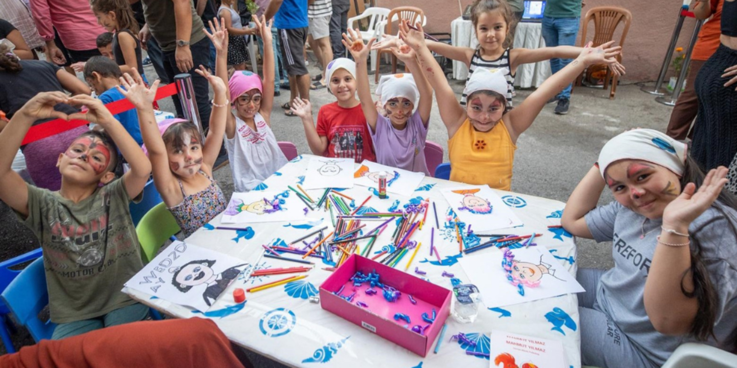 ‘Mutlu Çocuklar Sokağı’ 18 mahallede 5 bin çocukla buluştu