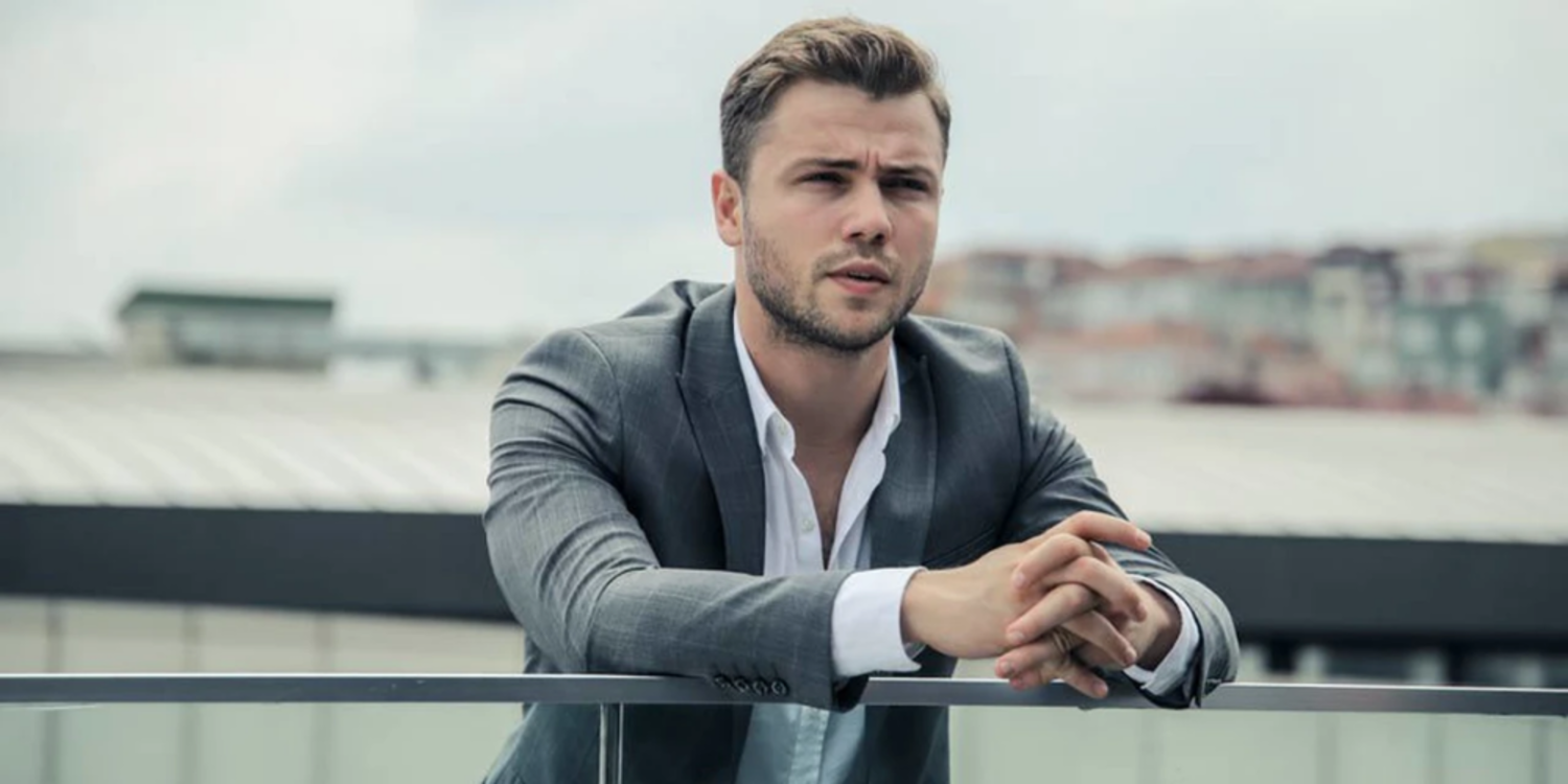 Tolga Sarıtaş kaza geçirdi