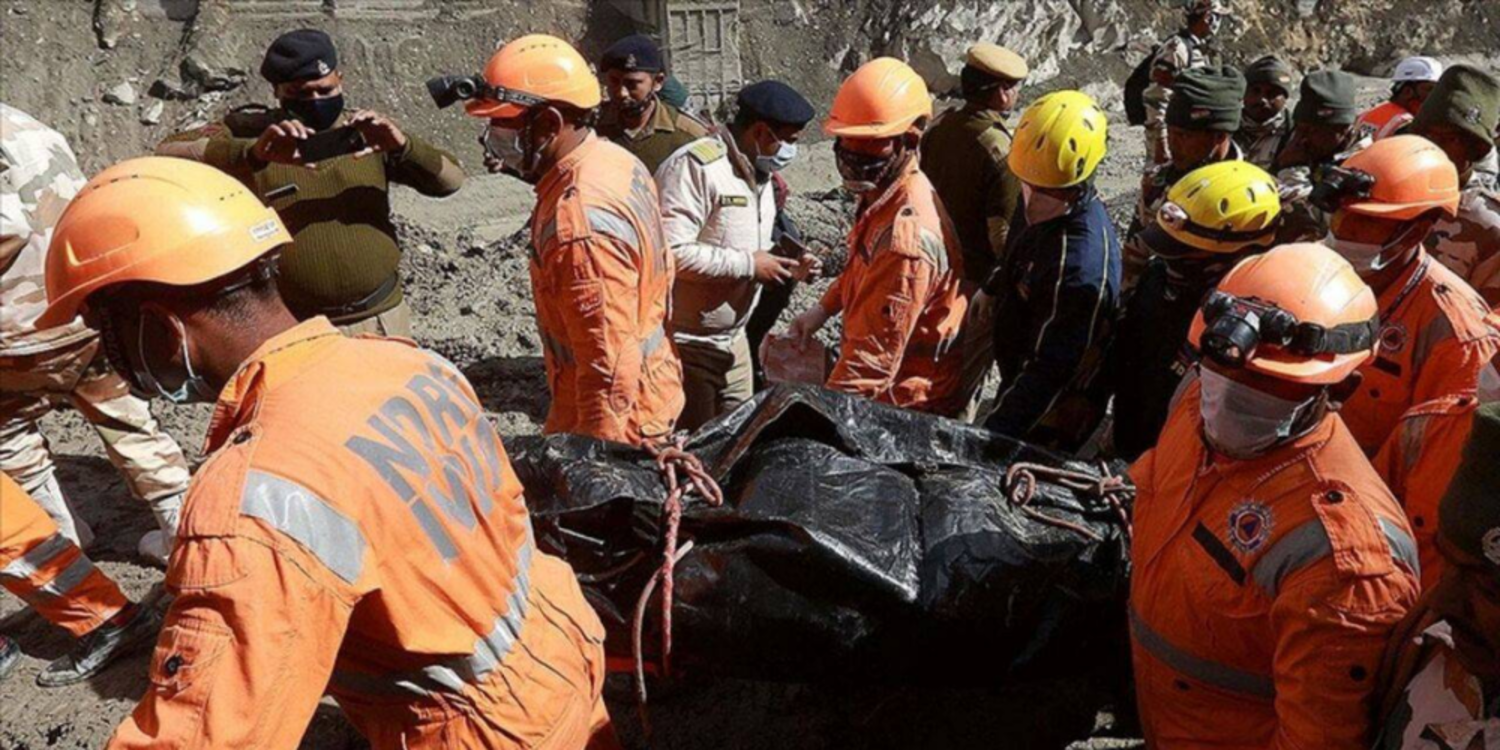 Hindistan'da yıldırım düşmesi sonucu 63 kişi öldü