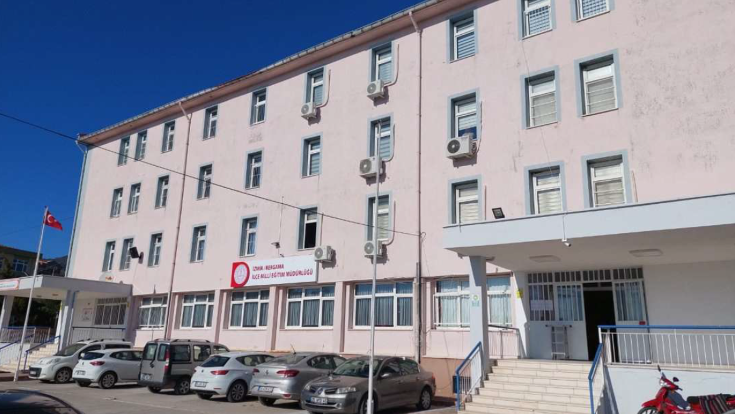 Bergama Meb Okul Isıtma Sıhhi Tesisat İşleri